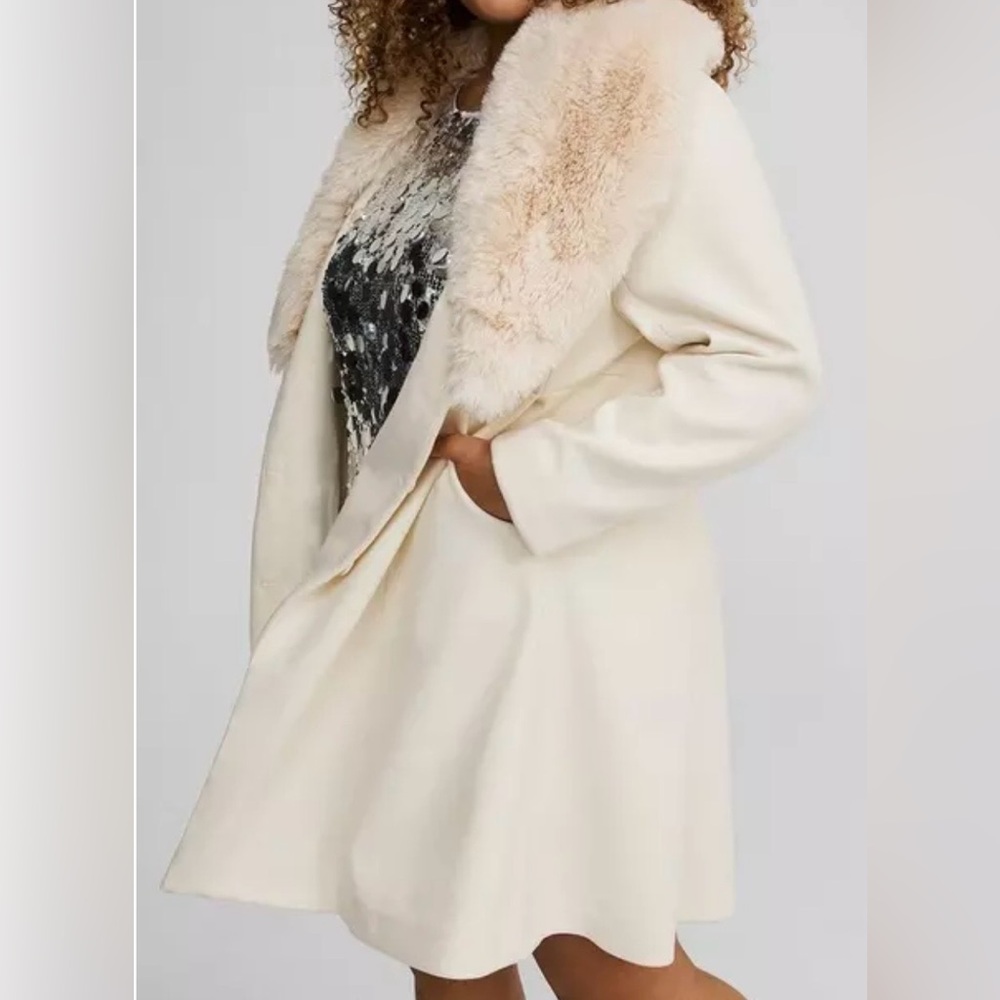 Torrid Cream Fit and Flare Dress Coat with Plush Fur Collar 3x